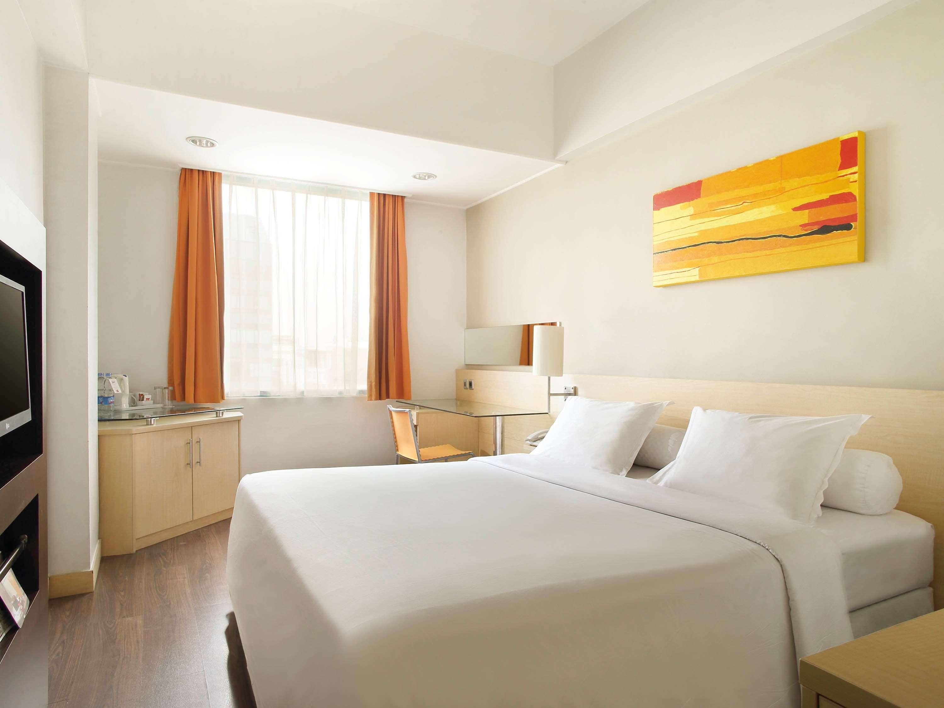 Ibis Jakarta Arcadia Exterior photo