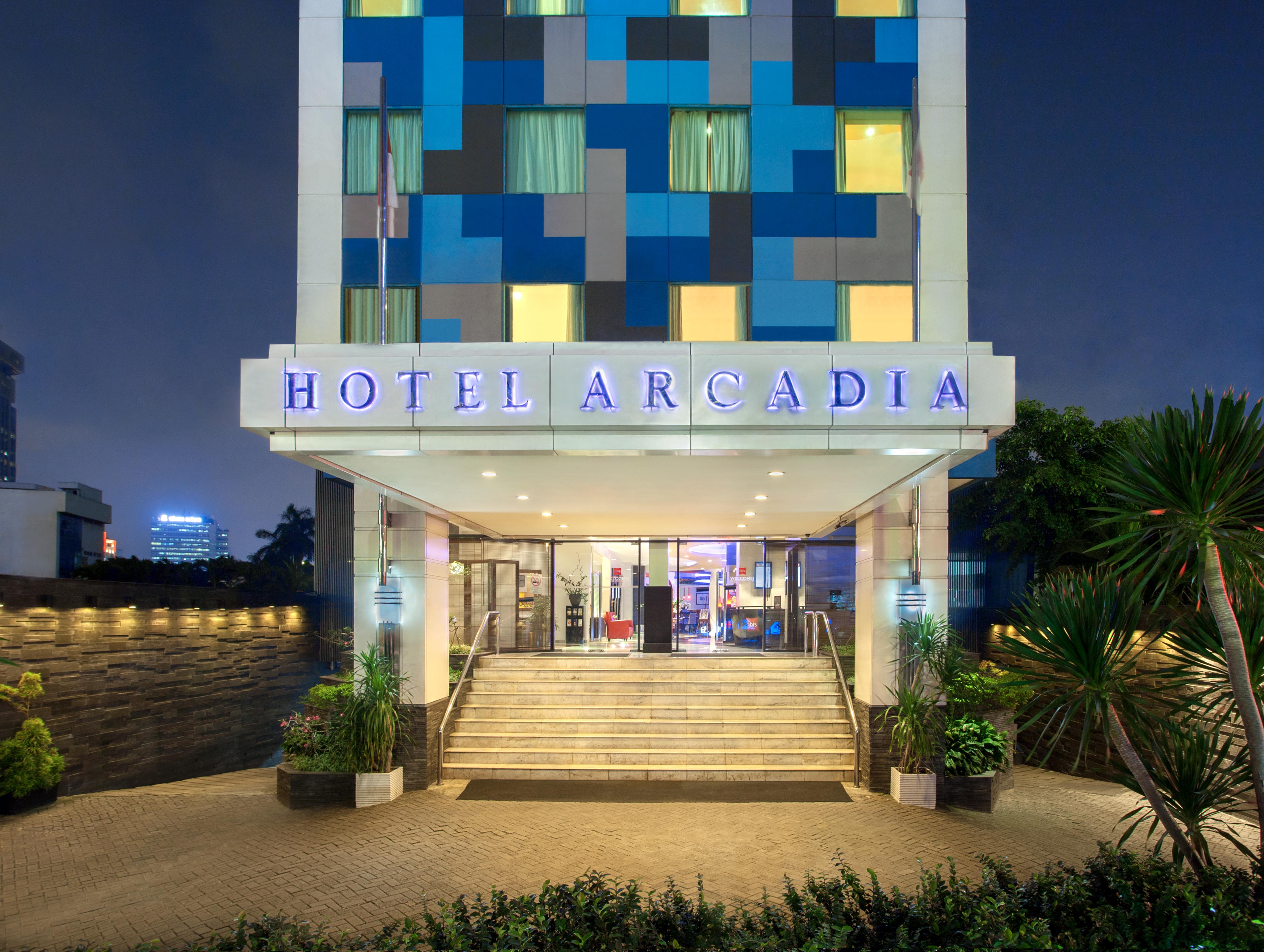 Ibis Jakarta Arcadia Exterior photo