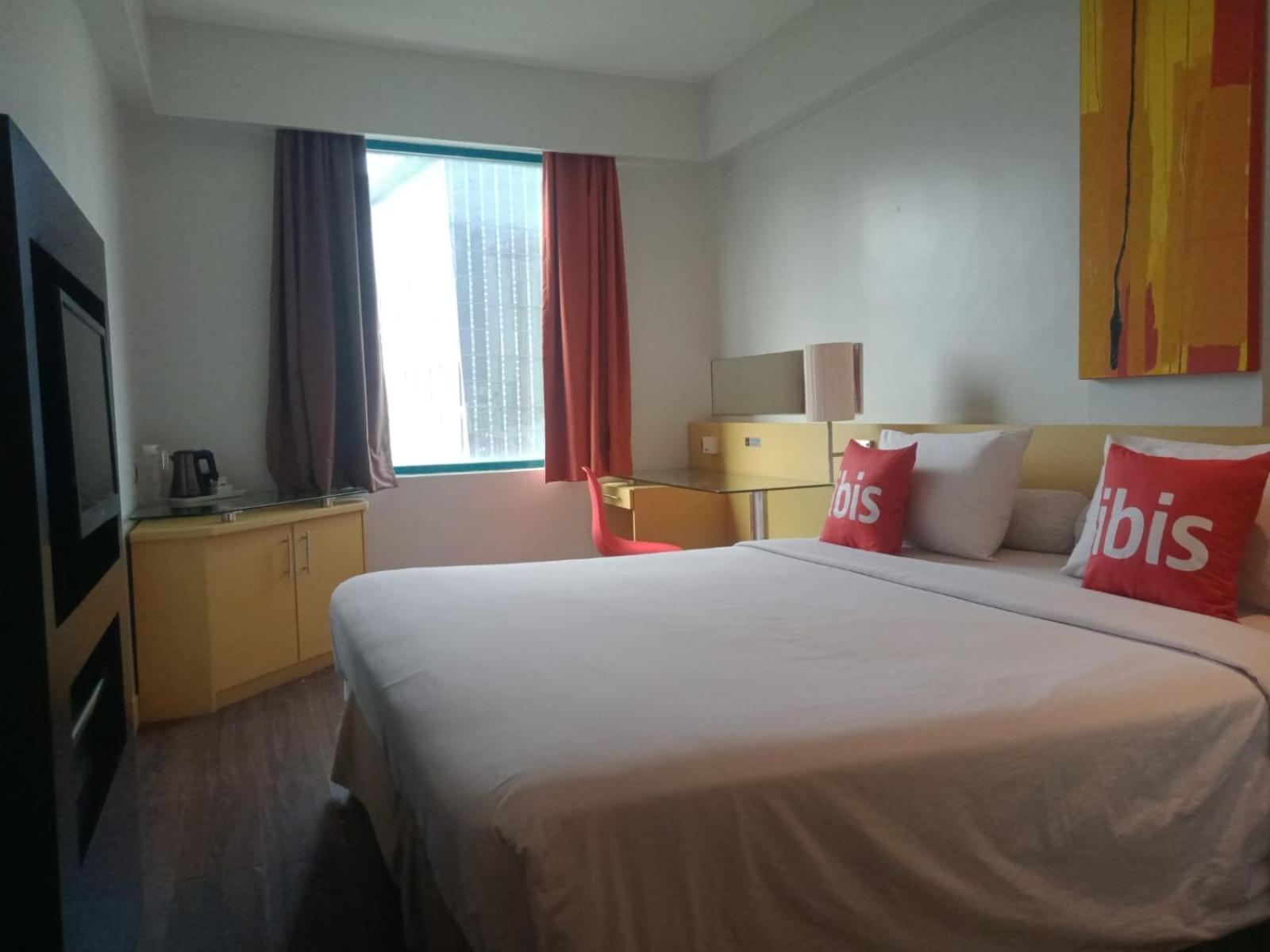 Ibis Jakarta Arcadia Exterior photo