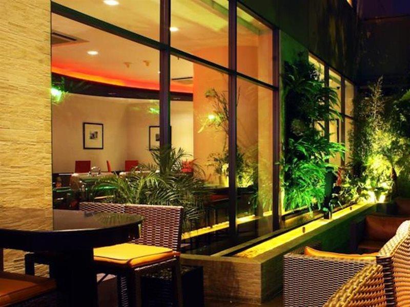 Ibis Jakarta Arcadia Exterior photo
